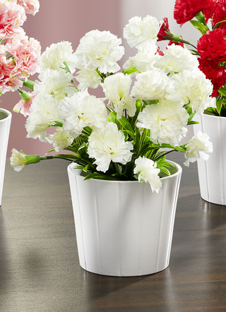 Naturgetreu Deko-Nelke aus hochwertigem Kunst- und Textilmaterial