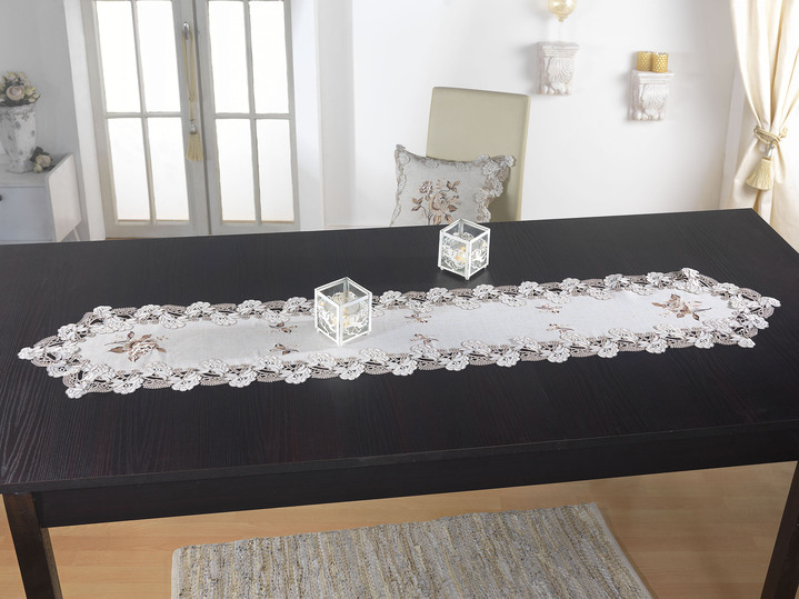 Tischdecken - Tisch- und Raumdekoration mit Spitzenbordüre, in Größe 100 (Deckchen oval, 30x 45 cm) bis 404 (Kissenbezug, 40x 40 cm), in Farbe BEIGE Ansicht 4
