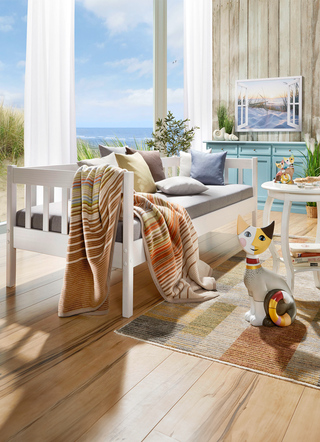 Kompaktes Sofabett aus massivem Kiefernholz