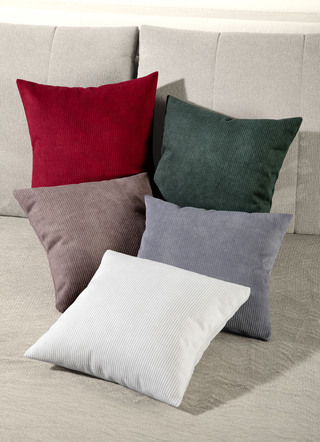 Kissenbezüge - Feincord Kissenbezug mit Reißverschluss, in Größe 105 (40x40 cm) bis 110 (50x50 cm), in Farbe ROT – Farbe ROT – Ansicht 