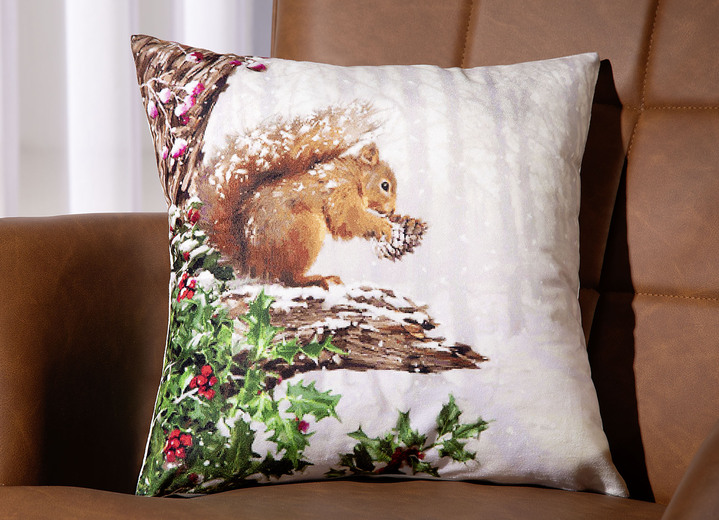 Kissenbezüge - Kissenbezug mit winterlichem Eichhörnchen-Dessin, in Farbe BUNT Ansicht 1
