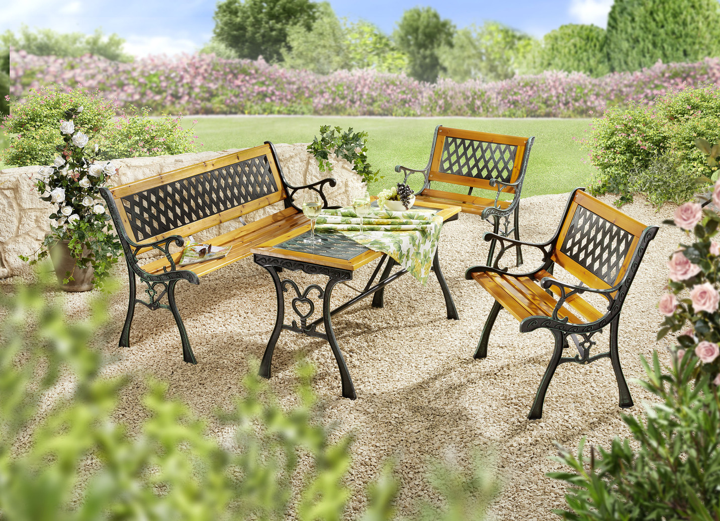 Gartenmöbel Royal mit rustikalem Charme Gartenmöbel Brigitte Hachenburg
