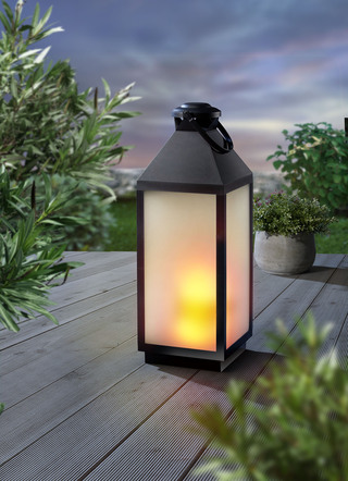 LED-Laterne mit Flammeneffekt