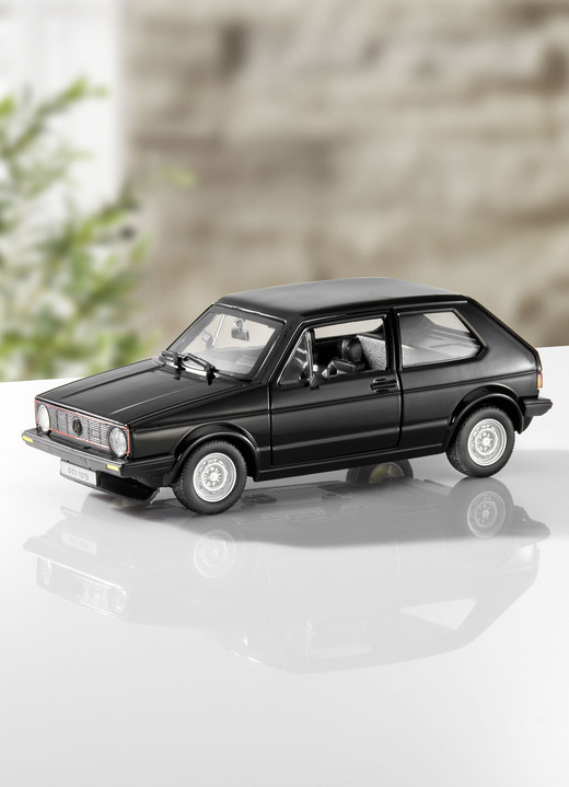 Sammlermodelle - VW Golf 1 GTI von 1979 mit beweglichen Türen, in Farbe SCHWARZ
