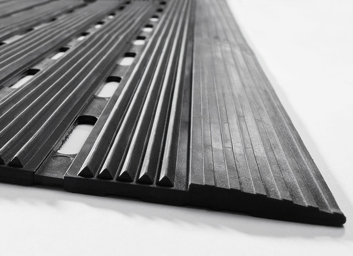 Fußmatten - Wetterfeste Fußmatte aus Gummi, in Farbe SCHWARZ Ansicht 3