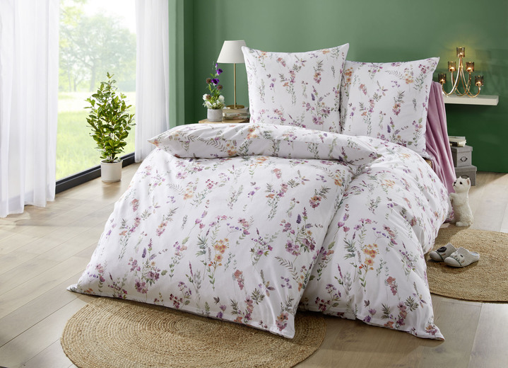 Bettwäschegarnituren - Bettwäsche-Garnitur Ansicht 2 Bettwäschegarnituren - Bettwäsche-Garnitur, in Größe 112 (80x80 cm + 135x200 cm) bis 115 (80x80 cm + 155x220 cm), in Farbe MULTICOLOR Ansicht 2