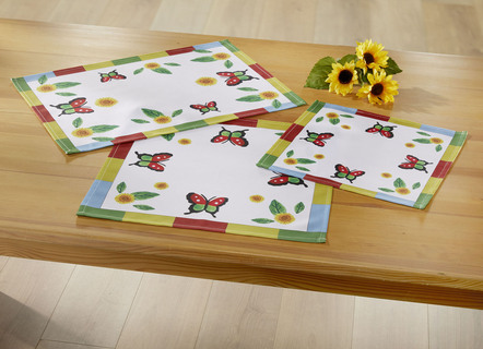 Bunte Tisch- und Raumdekoration