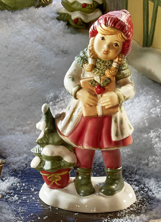 Goebel-Figuren - Winterliche Szene: Tolle Himmelsboten im Winterwald Ansicht 23 Goebel-Figuren - Winterliche Szene: Tolle Himmelsboten im Winterwald, in Farbe GRÜN, in Ausführung Weihnachtsbaum Ansicht 23