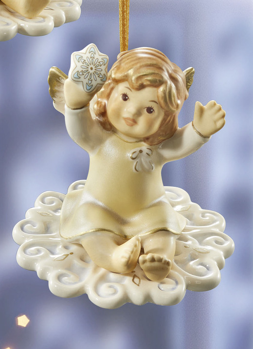 Goebel-Figuren - Aufhänger Engel aus dem Hause Goebel Ansicht 3 Goebel-Figuren - Aufhänger Engel aus dem Hause Goebel, in Farbe CHAMPAGNER, in Ausführung Auf dem Weg zur Erde Ansicht 3