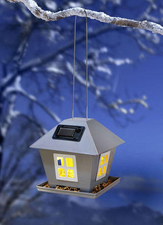 Futterhaus mit LED-Beleuchtung