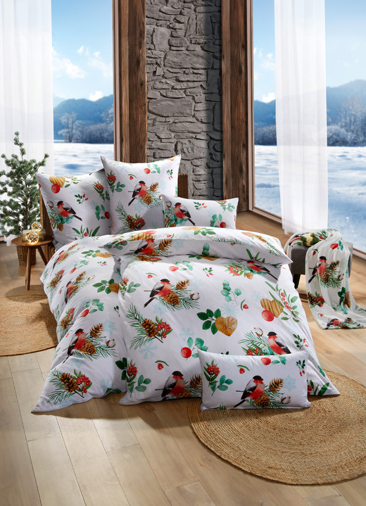 Bettwäsche - Beidseitig bedruckte Bettwäsche-Garnitur, in Größe 111 (40x80 cm + 135x200 cm) bis 115 (80x80 cm + 155x220 cm), in Farbe MULTICOLOR