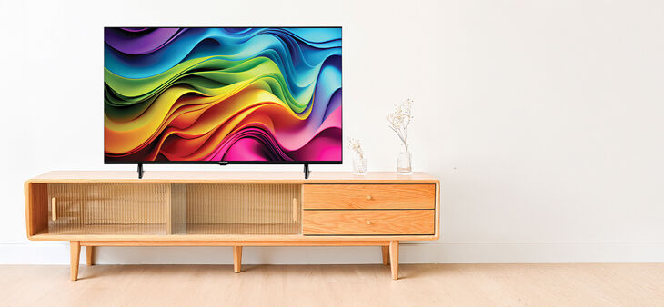 Fernseher auf Sideboard