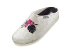 Hausschuh mit  Blüten- und Blattstickerei WEISS