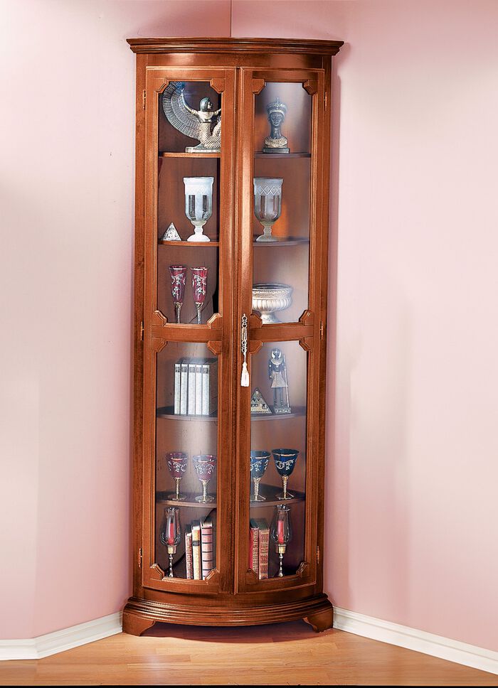 Teilmassive Eckvitrine mit gebogenen Glast&uuml;ren mit Schloss NUSSBAUM