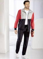 Freizeitanzug mit Seitentaschen 