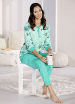 Schlafanzug mit Bündchenabschlüssen und Knopfleiste  