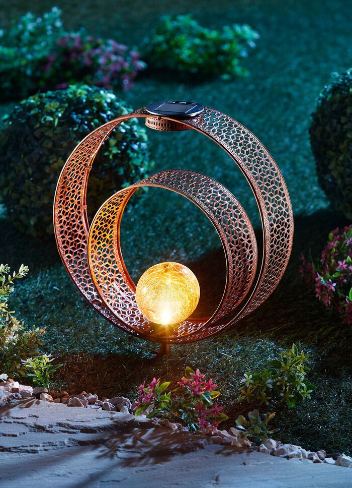 Solarleuchte aus Metall in Rostoptik mit Glaskugel ROST