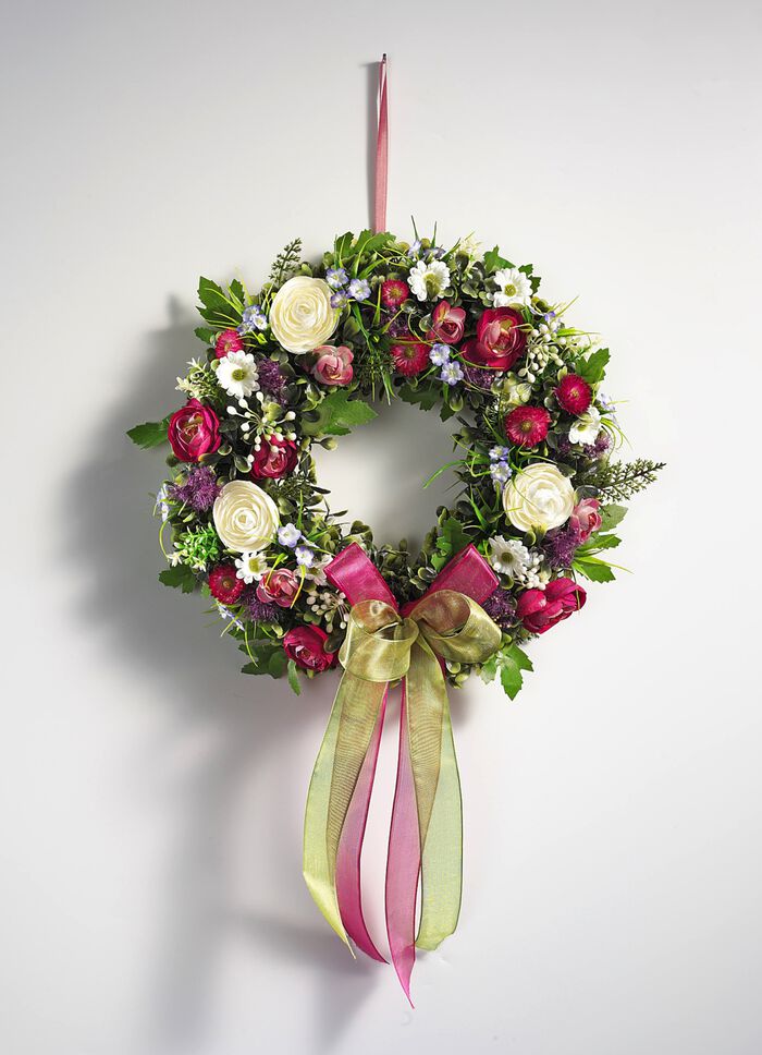 Wandkranz mit Ranunkeln 