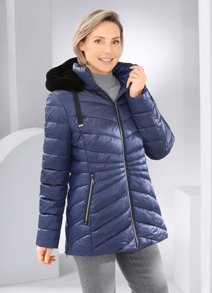 Jacke aus recycelten Fasern 