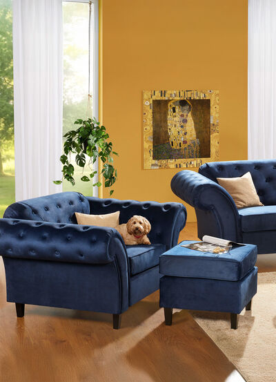 Außergewöhnliche Polstermöbel auf stabilem Holzgrundgestell 