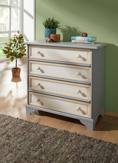 Schubladenkommode im Landhaus-Stil 