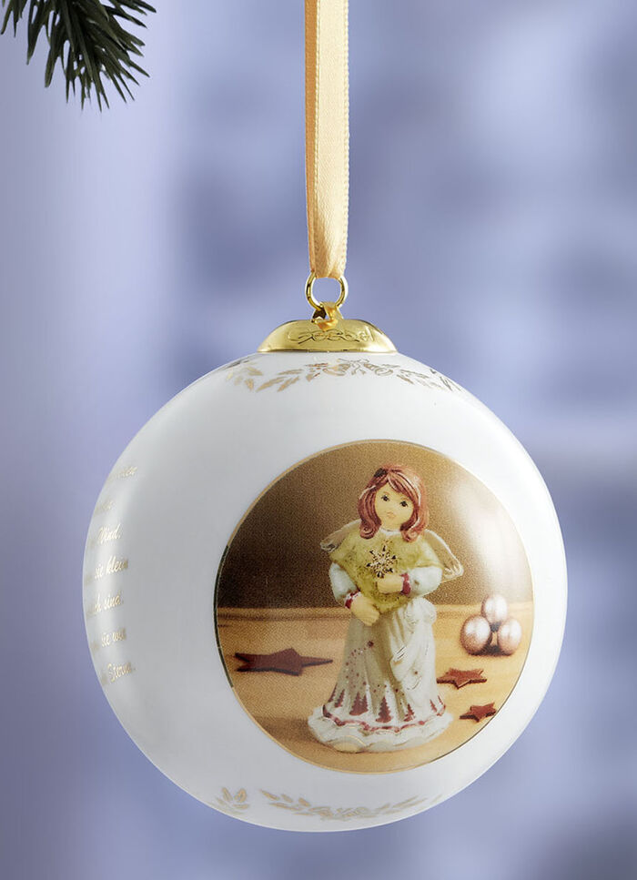 Goebel-Jahresartikel 2022 CREME-GRÜN