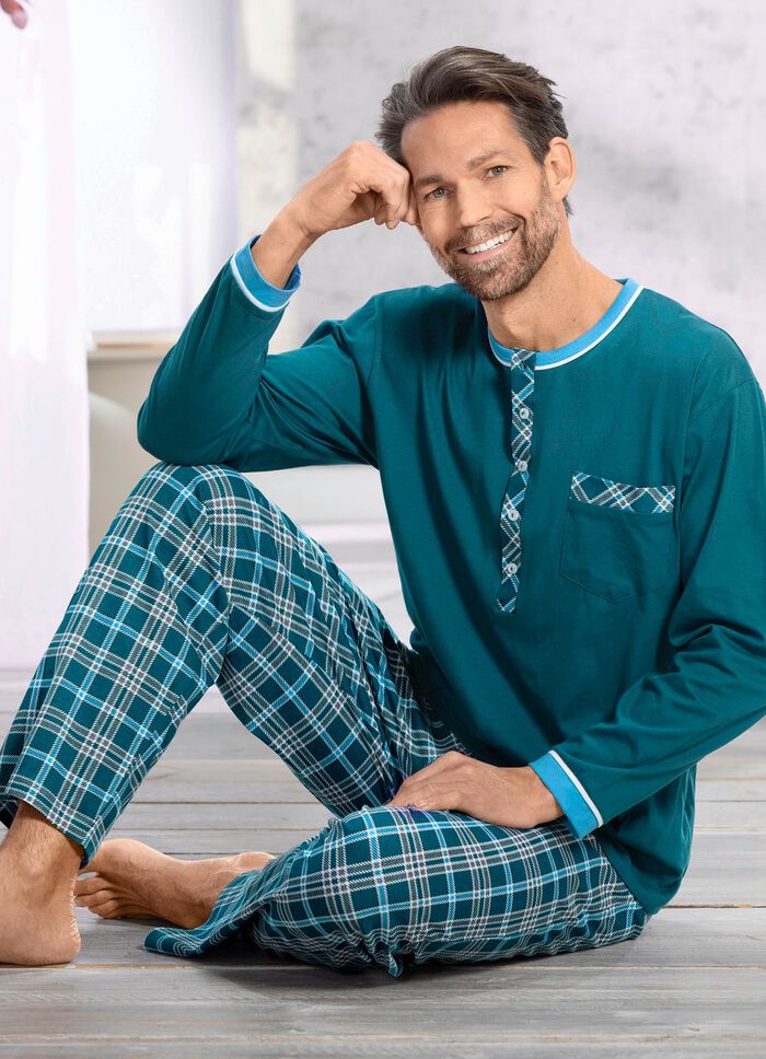 Schlafanzug mit Knopfleiste  