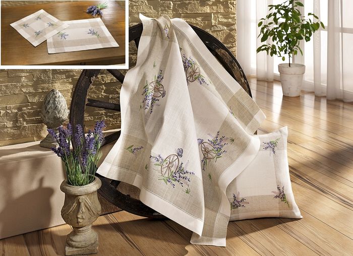 Sch&ouml;ne Accessoires in Leinencharakter mit liebevoller Stickerei 