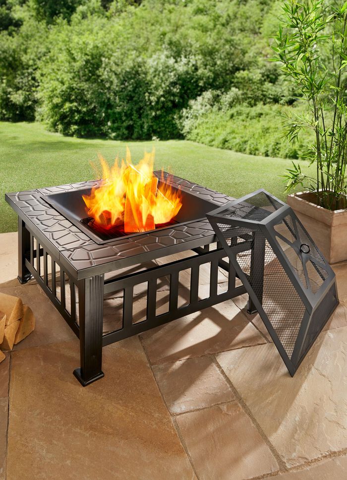 Feuerstelle mit Gitterdeckel 