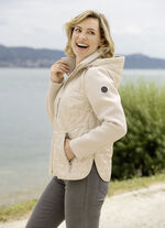 Jacke mit trendgenauem Laserstepp 