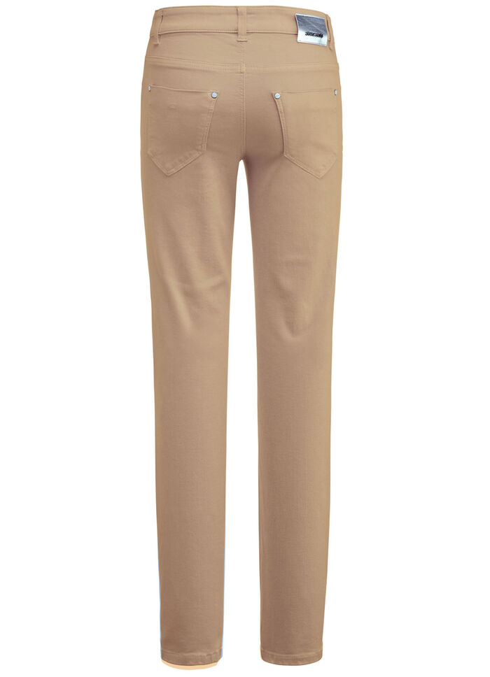 Magic-Jeans in 5-Pocket-Form COGNAC