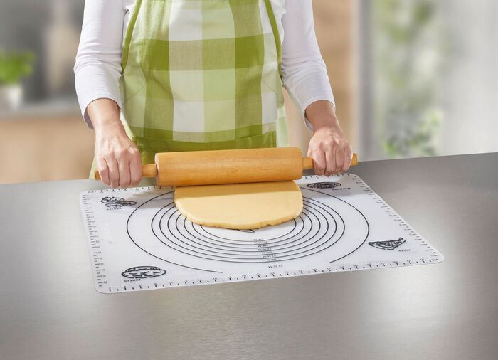 K&uuml;chenmaschine im Vintage-Design inkl. Silikon-Backmatte ROT