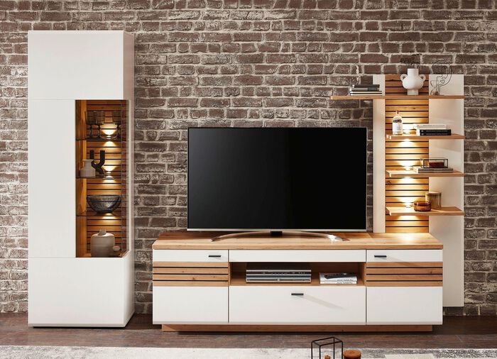 Wohnwand mit LED-Beleuchtung und Softclose-Funktion 