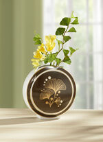 Goebel Vase mit Ginkgo-Dessin 