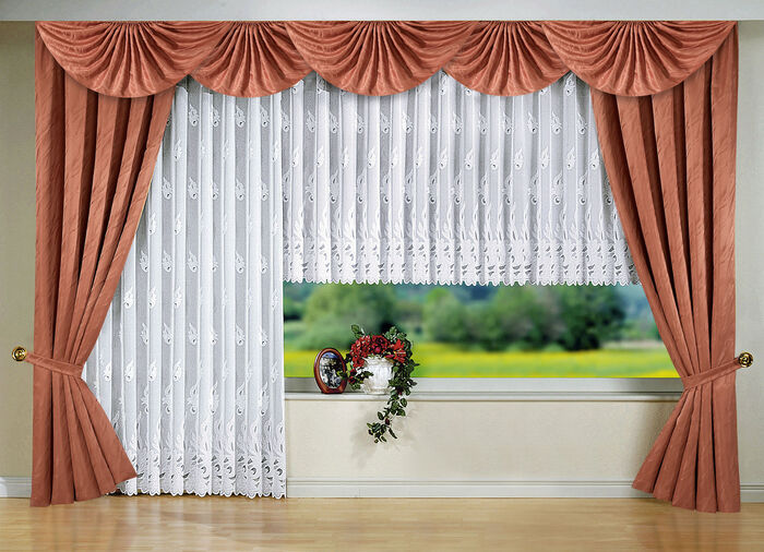 Hinreißender Blumenfenster-Store mit Universalschienenband 