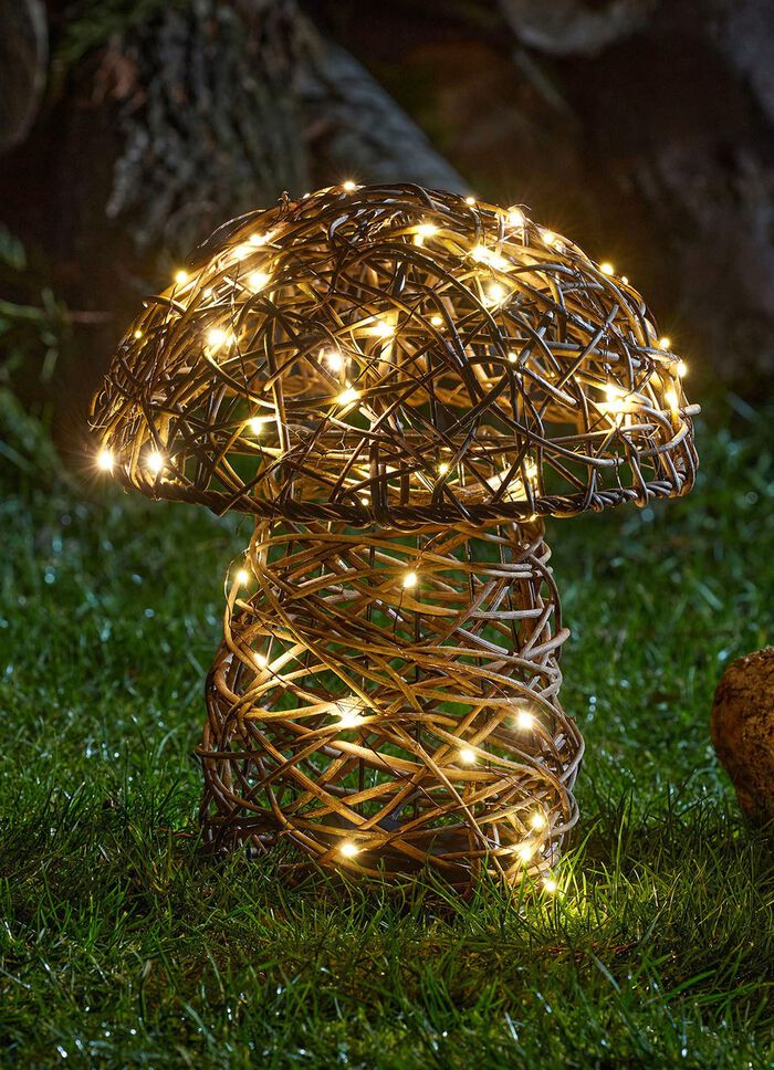 LED-Rattan-Pilz mit Timerfunktion 