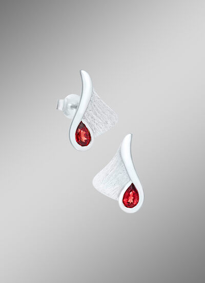 Ohrstecker mit Granat 