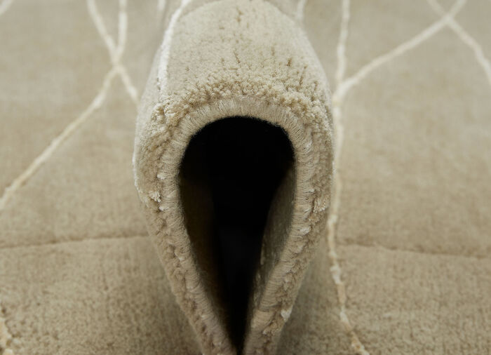 Handgeknüpfte Brücken und Teppiche in Naturfaser-Qualität 