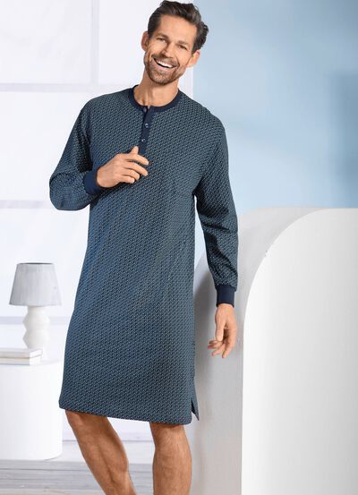 Nachthemd mit Knopfleiste und Seitenschlitzen 