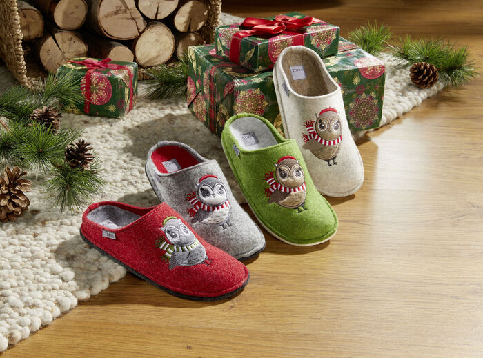 Hausschuh mit Eulen-Applikation CREME