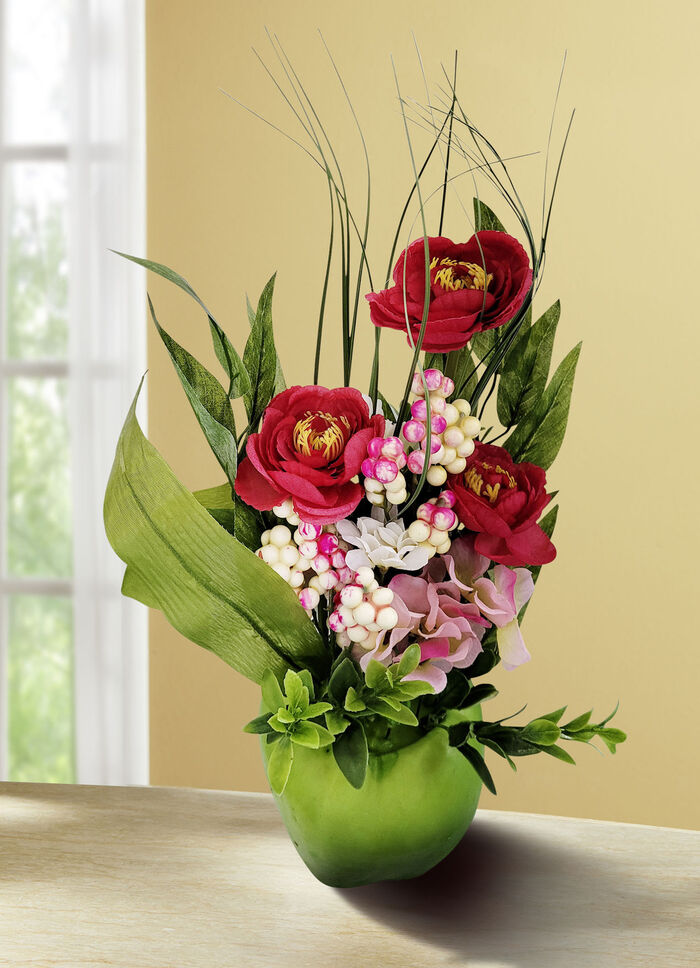 Ranunkel-Gesteck im Apfeltopf 