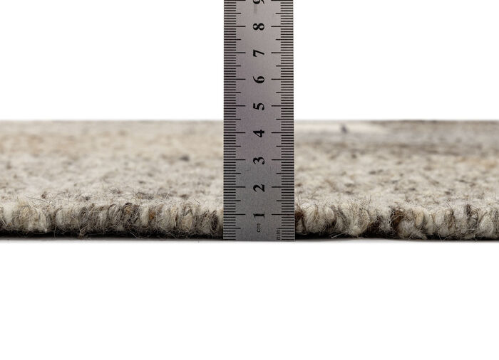 Brücken und Teppiche aus Schurwolle 