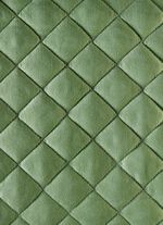 Stuhlhusse mit Taschen und Bandeinfassung GR&Uuml;N