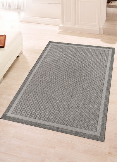 Angenehm flache Brücken und Teppiche in Sisaloptik 