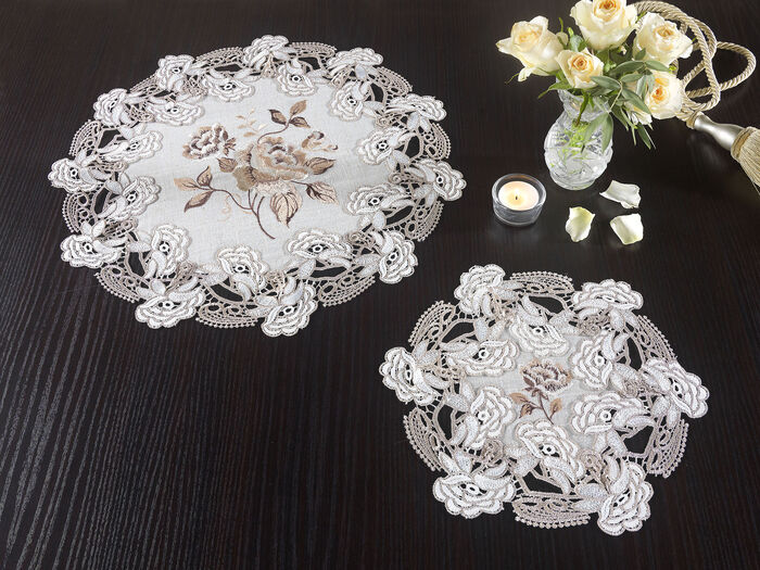 Tisch- und Raumdekoration mit Spitzenbordüre BEIGE