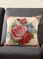 Kissenbezug mit Rosenmotiv und Schmetterling 