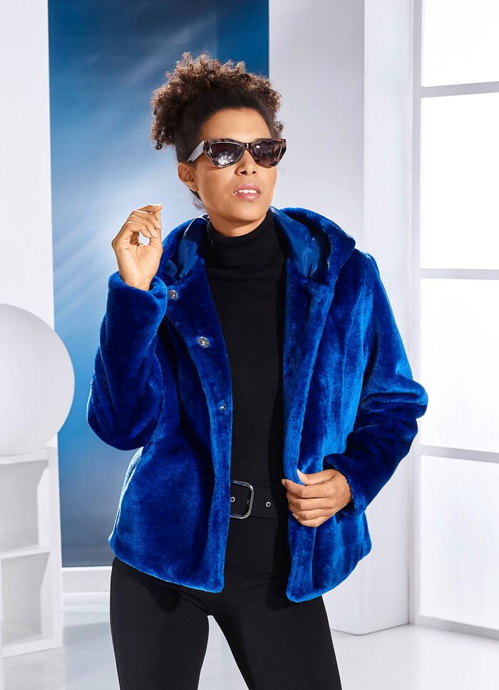Jacke aus kuschelweichem Kunstpelz 