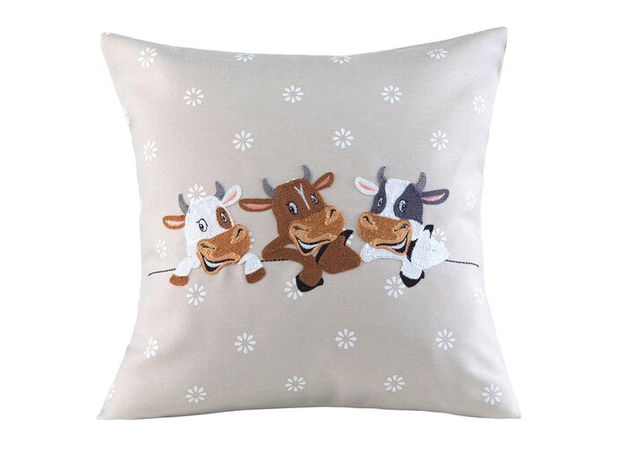 Tischdecke mit aufwendiger Stickerei 