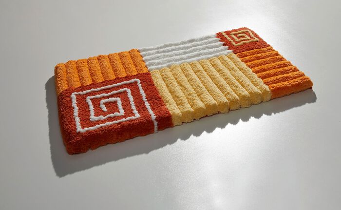 Badgarnitur mit rutschhemmender  R&uuml;ckseite 