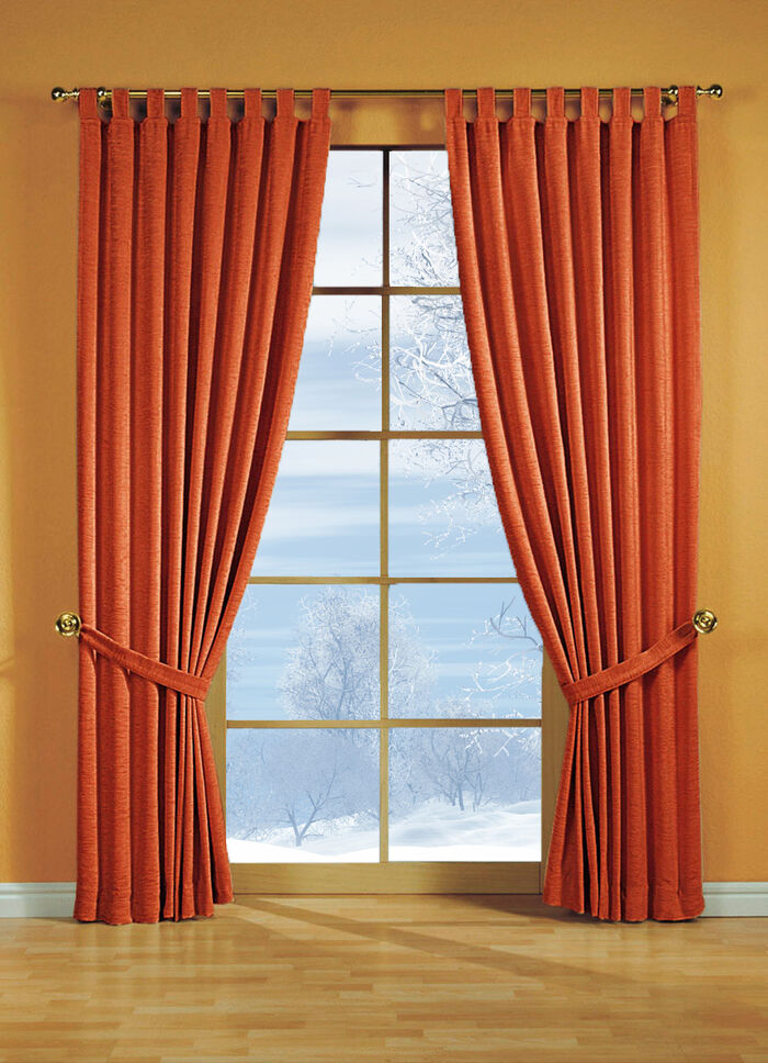 Fensterdekoration aus THERMO-CHENILLE gegen Zugluft und Kälte 